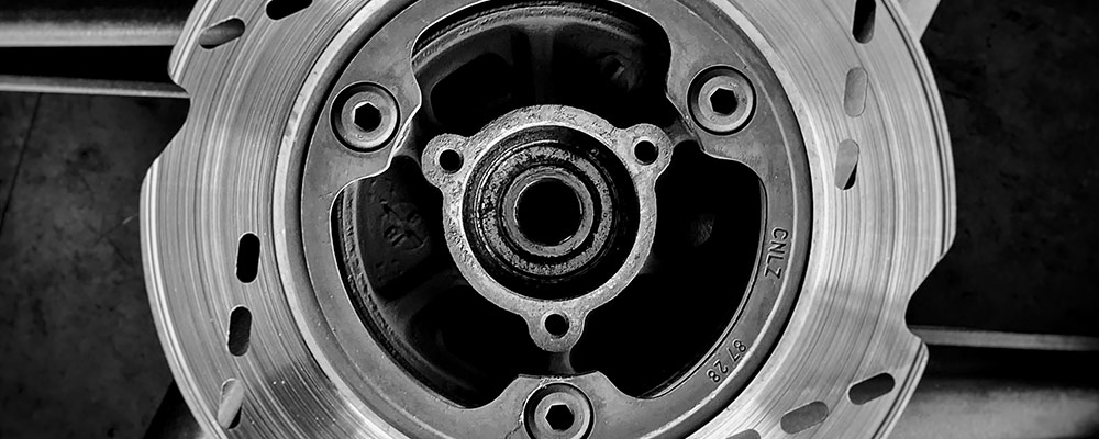 The Role of Brake Discs in Performance Brake Kits Image - MAT Foundry